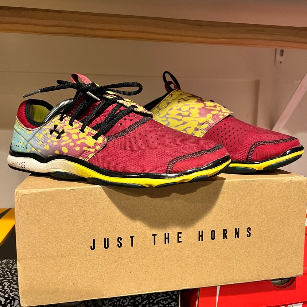 Under Armour Toxic 6 Micro G Men's Running Shoes